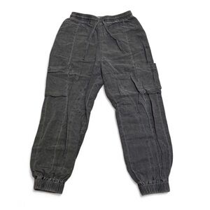 Urban Outfitters - Gray Textured Cargo Joggers